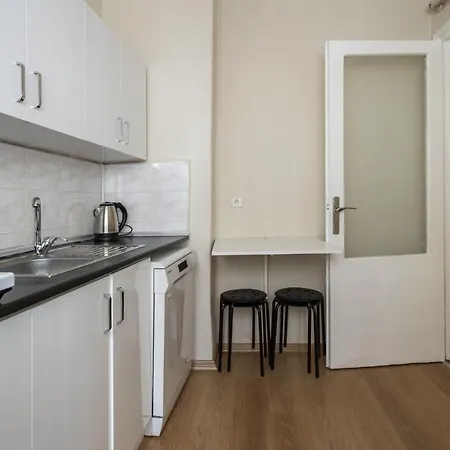 Modern Flat Near Popular Attractions In Beyoglu * Istambul